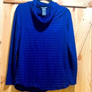 Ladies top size small by Chelsea & Theodore